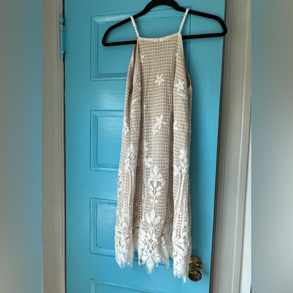 White lace dress